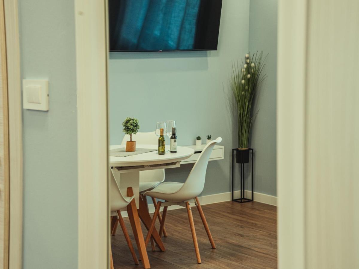 Apartmani Infinity أوسييك المظهر الخارجي الصورة