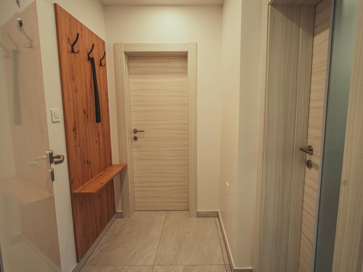 Apartmani Infinity أوسييك المظهر الخارجي الصورة