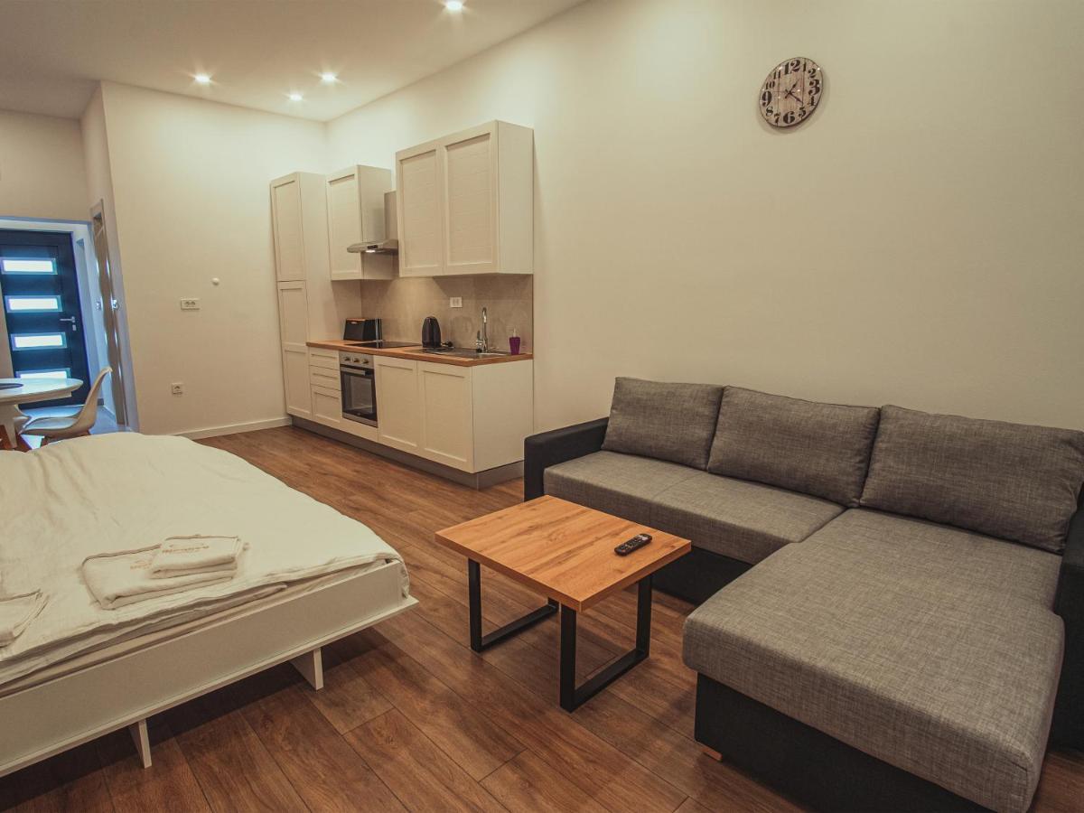 Apartmani Infinity أوسييك المظهر الخارجي الصورة