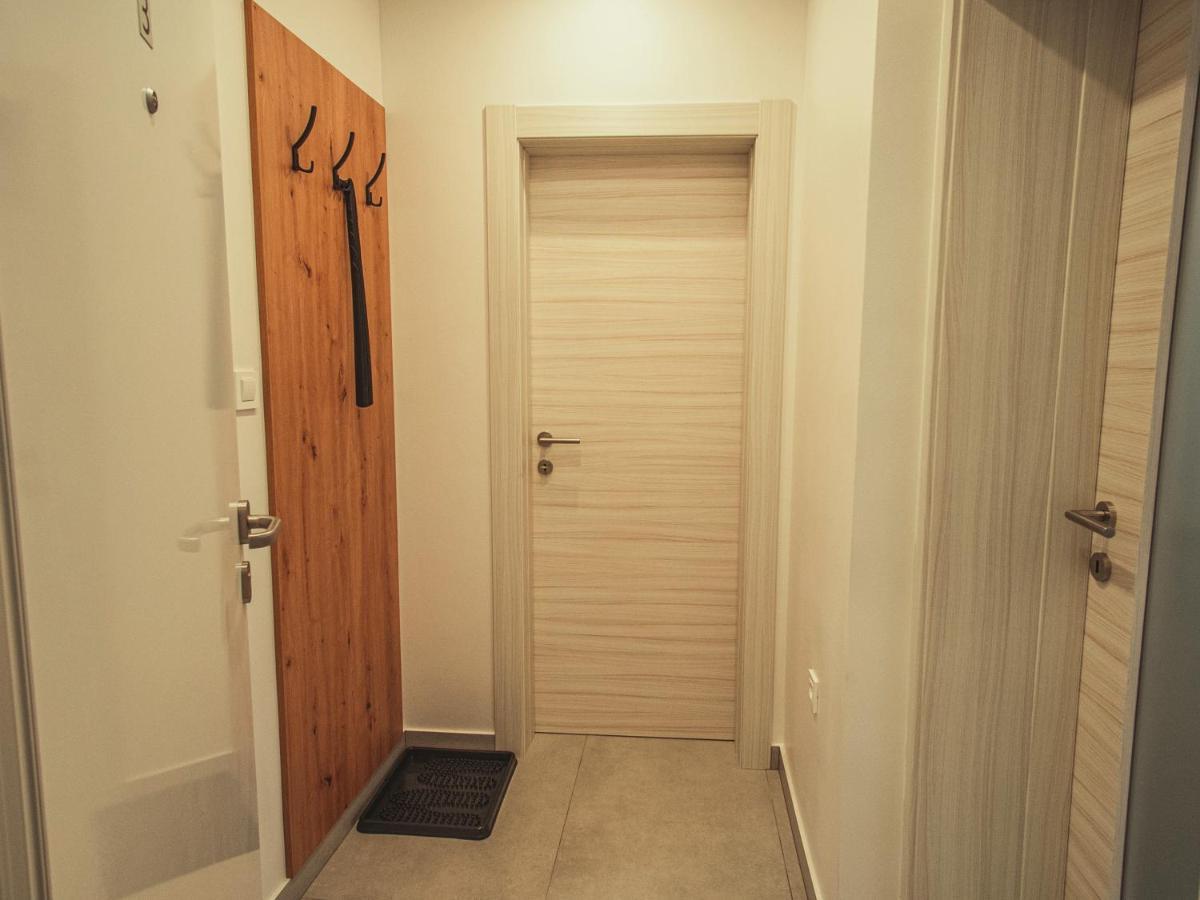 Apartmani Infinity أوسييك المظهر الخارجي الصورة